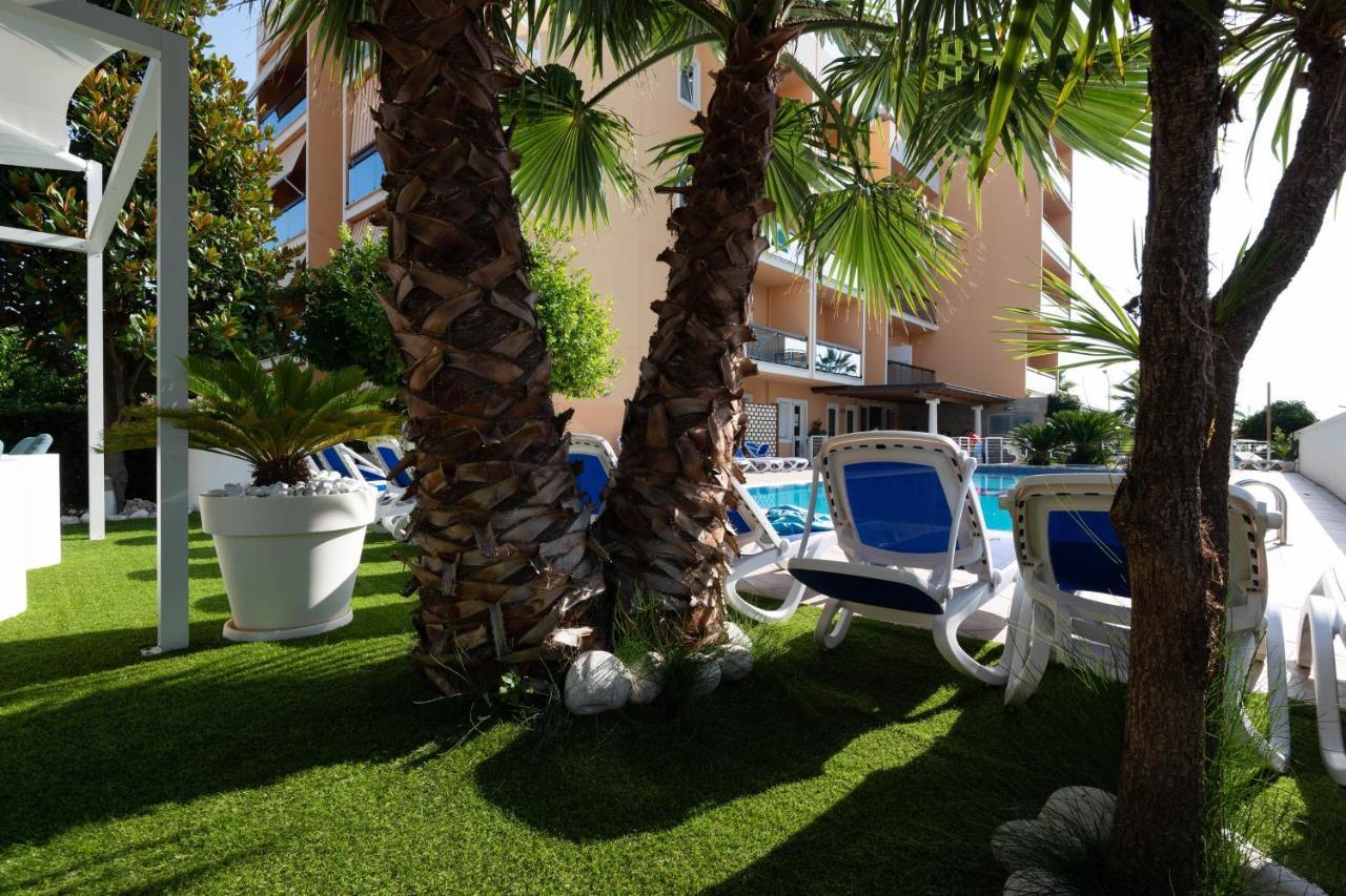 Hotel Paradiso Grottammare Eksteriør bilde