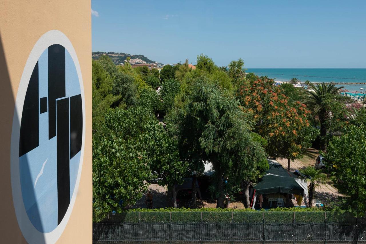 Hotel Paradiso Grottammare Eksteriør bilde